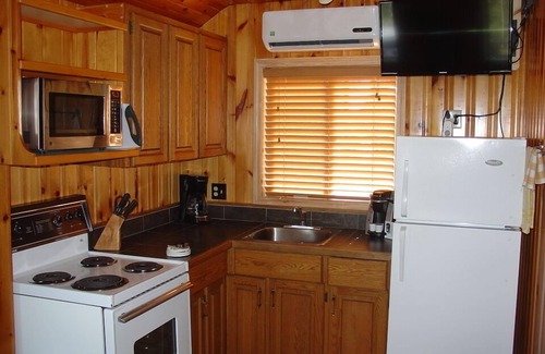 Sioux Narrows Nestor Falls Cottage | Cozy Two Bedroom Cottages - Sioux Narrows