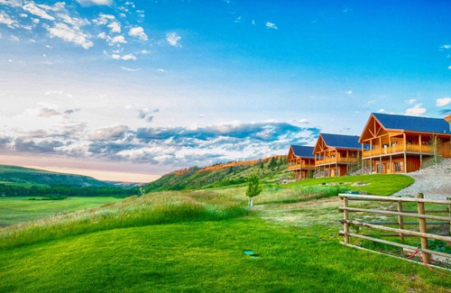Belt Cabin | Cozy Two Bedroom Cabin on Private Montana Dude Ranch - Angler's Perch