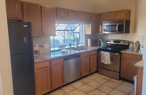 South Arlington Condo | Cozy Two bedroom Condo with AC and WiFi in enjoyable Arlington