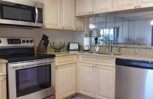 East Lake Woodlands Condo | Cozy Two Bedroom Condo Tucked Away In The Serene Settings Of East Lake Woodlands