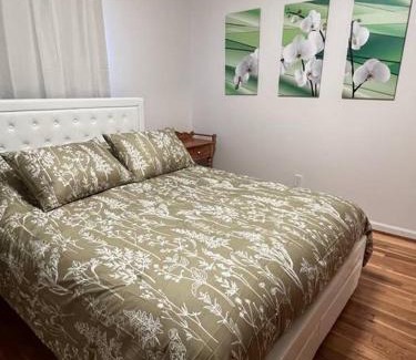 Merriam Apartment | Cozy two bedroom home near downtown KC