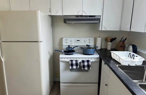 Regina House | Cozy Two Bedroom Joyful Home Regina. Family Friendly!