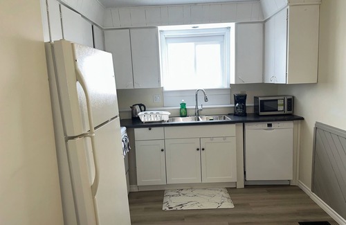Regina House | Cozy Two Bedroom Joyful Home Regina. Family Friendly!