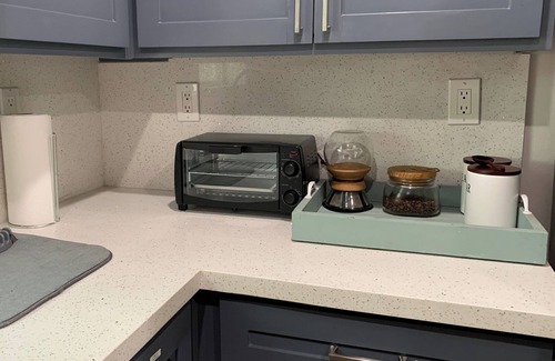 Harlingen House | Cozy two bedroom near the airport with a large backyard