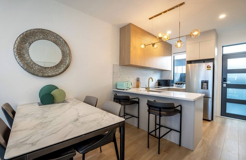 Auckland Central Business District House | Cozy Two- Bedroom Townhouse with garden Unit 13