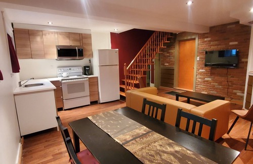 LaSalle Apartment | Cozy two bedrooms apartment