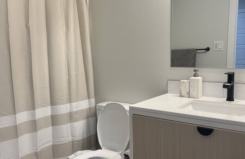 Regina House | Cozy two bedrooms suite.