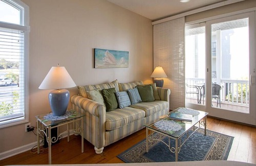 Saint Helena Island Cottage | Cozy Two-Story Home w/ Private Pool Area & Ocean Views - Near Golf & Dining