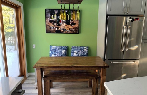 Brighton House | Cozy-up at Brighton retreat, then shop & dine in downtown Brighton