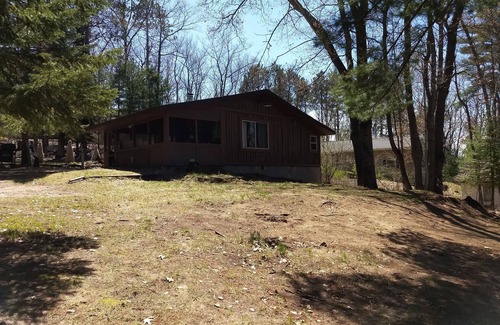 Spruce Cabin | Cozy up-north cabin near lake