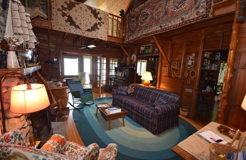 Northport Cabin | Cozy "up north" waterfront cottage. Fireplace. Short walk to town.