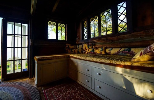 Kula Cabin | Cozy Upcountry Log Cabin