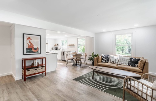Bloomington House | Cozy updated ranch close to everything Bloomington has to offer.