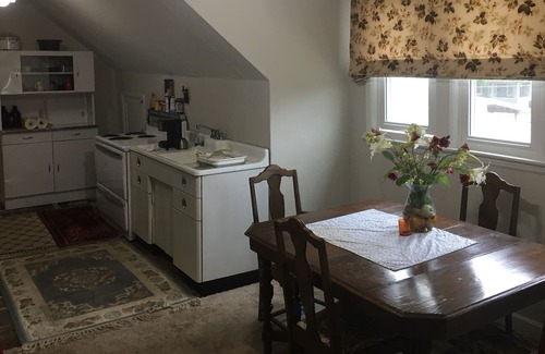 Wausau Apartment | Cozy Upper 1 bedroom