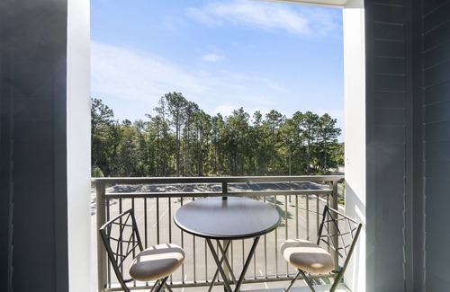 Wilmington Apartment | Cozy Upscale Apartment