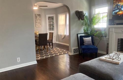 Cleveland Heights Apartment | Cozy, Upstairs Apartment Pets Welcome with fee Family Friendly Close to Everything