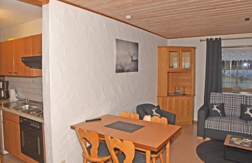 Maibrunn Apartment | Cozy vacation apartment (45sqm) with separate bedroom and balcony