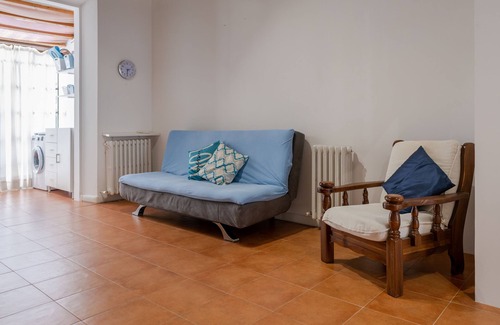 Palombina Nuova Apartment | Cozy vacation home with a garden, just steps away from the sea.Pet-friendly.