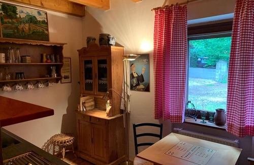 Untermerzbach Apartment | Cozy vacation apartment (30sqm) with combined living room/bedroom and covered outdoor seating area