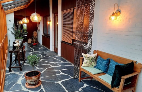 Untermerzbach Apartment | Cozy vacation apartment (30sqm) with combined living room/bedroom and covered outdoor seating area