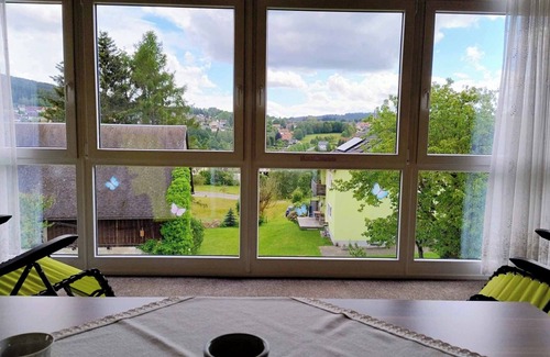 Bischofsgruen Apartment | Cozy vacation apartment (65m2) with conservatory and free WiFi