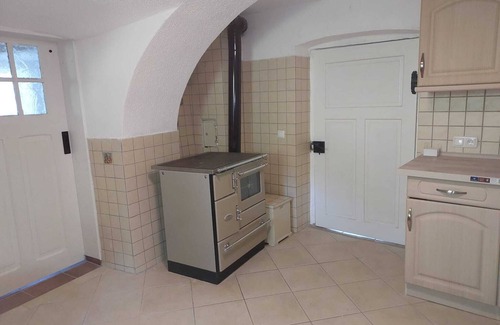 Wallenfels Apartment | Cozy vacation apartment (90sqm) with Swedish stove