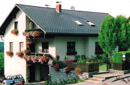Arbesbach Apartment | Cozy vacation apartment (approx. 55sqm) with spacious bathroom and private terrace