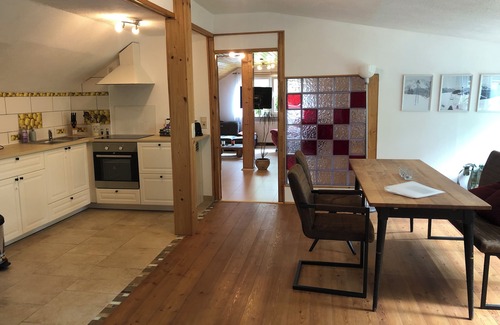 Ronsberg Apartment | Cozy vacation apartment by the forest & ski lift with roof terrace