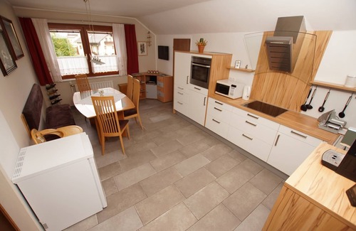 Gaming Apartment | Cozy vacation apartment with balcony/terrace and separate kitchen