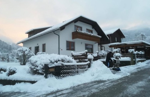 Gaming Apartment | Cozy vacation apartment with balcony/terrace and separate kitchen