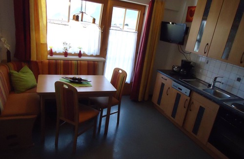 Hippach Apartment | Cozy vacation apartment situated on a hill.