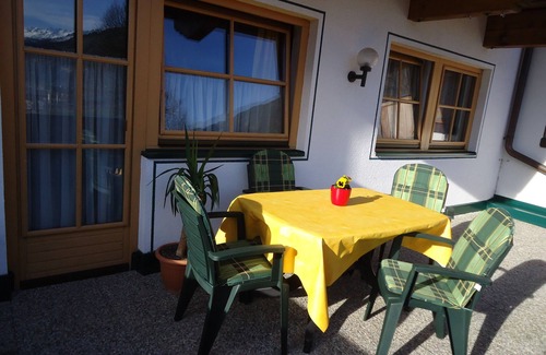 Hippach Apartment | Cozy vacation apartment situated on a hill.