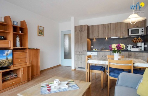 Borkum Apartment | Cozy vacation apartment with balcony!