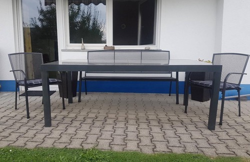 Freyung Apartment | Cozy vacation apartment (63 sqm) for up to three people with terrace and garden furniture