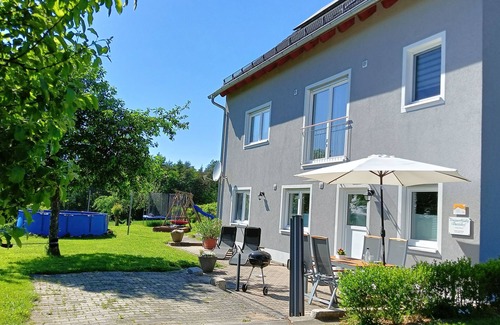 Kemnath Apartment | Cozy vacation apartment (74 sqm) with terrace for up to 4 people