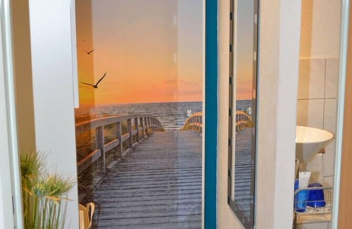 Ostrach Apartment | Cozy Vacation Apartment "Waldraff" with Terrace, Wi-Fi & Playground