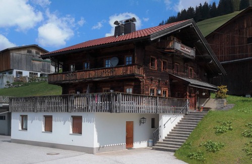Vorderlanersbach House | Cozy vacation home