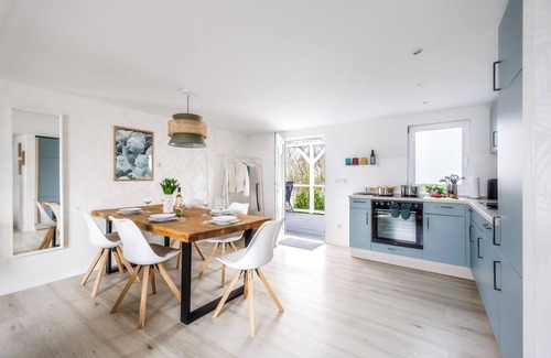 Joachimsthal House | Cozy vacation home at the lake I terrace I 2 bedrooms I beach within walking distance I fireplace