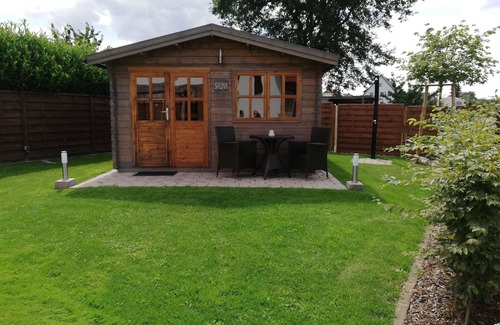 Friedrichsfeld House | Cozy vacation home for up to 8 pers., 4 bathrooms, W- Lan, sauna house, dog allowed