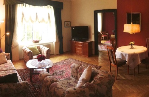 Bad Voeslau Apartment | Cozy vacation home in old Austrian flair