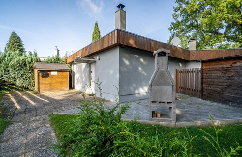 Muritz House | Cozy vacation home in a quiet, idyllic location on a slope and lake with fireplace
