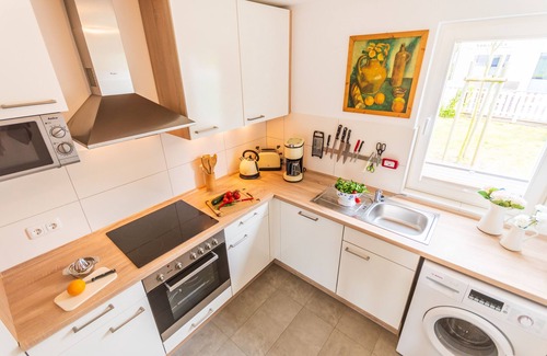 Juliusruh House | Cozy vacation home near the beach with infrared cabin & fireplace