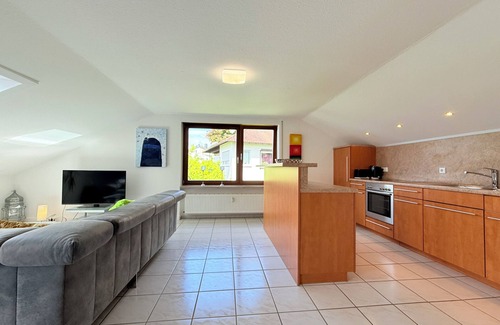 Sipplingen Apartment | Cozy vacation home on the lake with stunning mountain and beach views