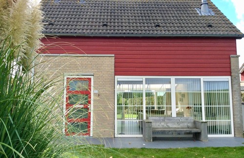 Hoofdplaat House | Cozy vacation home on the beautiful coast of Zeeland for 5 people