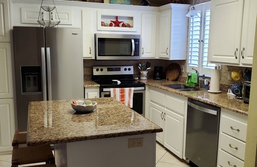 Nettles Island House | Cozy vacation home