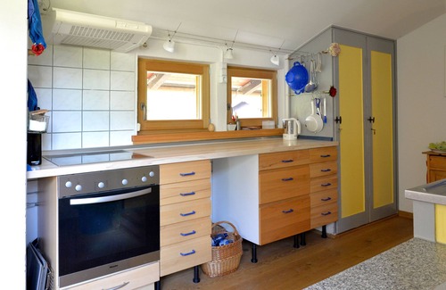 Neuhaus House | Cozy vacation home with a large garden.