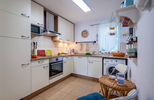 Juliusruh House | Cozy vacation home with Finnish sauna, fireplace and terrace, 500 m from the beach