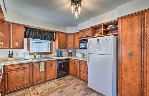 Elizabethton House | Cozy Vacation Rental Home Near Watauga Lake!