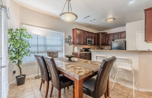 Little Elm House | Cozy Vibe in Frisco/Little Elm