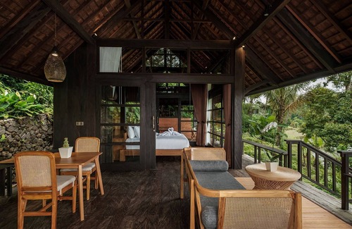 Penebel Villa | Cozy villa is by lush green landscapes views of hill valley and rice fields